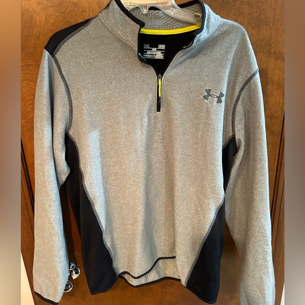 Men’s large under armour 1/4 zip